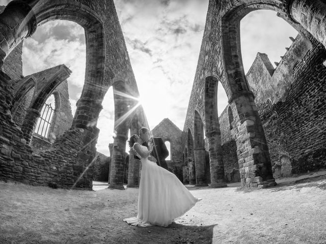 Le mariage de Jérémy et Charlotte à Lesneven, Finistère 1