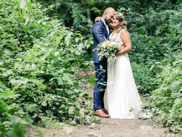 Le mariage de Thomas et Justine à Condé-sur-l&apos;Escaut, Nord 188