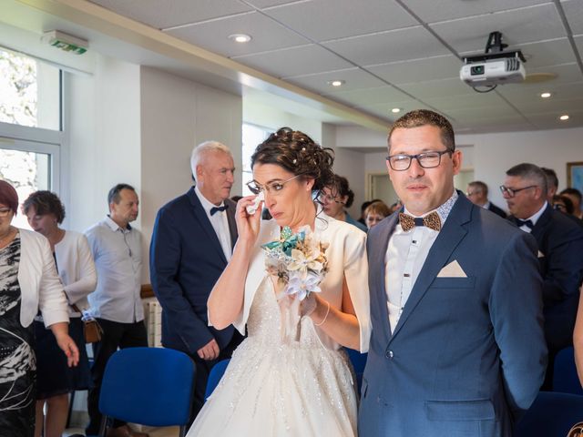 Le mariage de Corinne et Damien à Saint-Varent, Deux-Sèvres 14