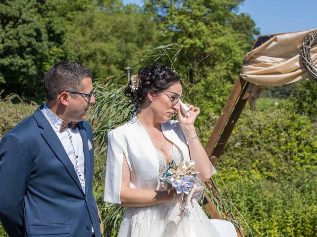 Le mariage de Corinne et Damien à Saint-Varent, Deux-Sèvres 24