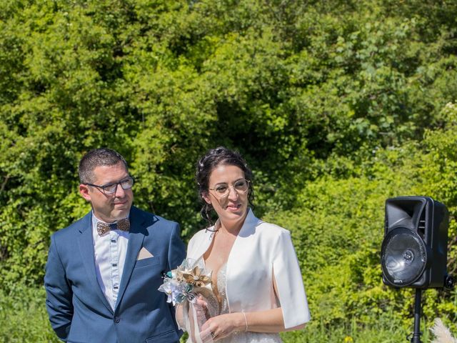 Le mariage de Corinne et Damien à Saint-Varent, Deux-Sèvres 25