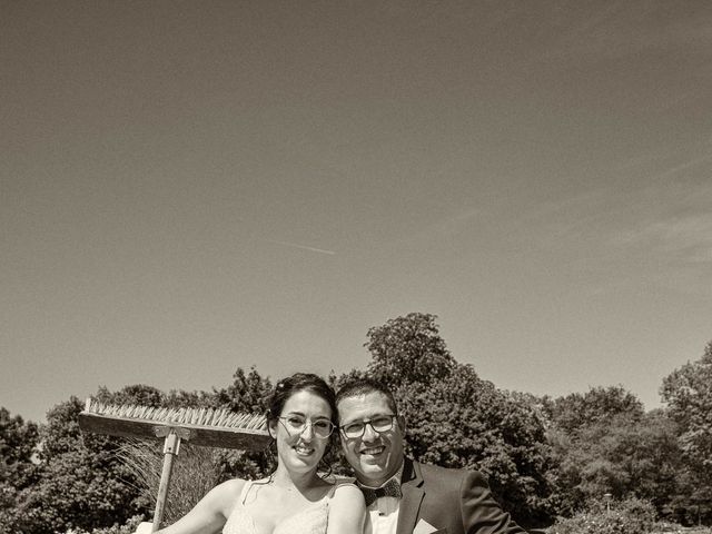 Le mariage de Corinne et Damien à Saint-Varent, Deux-Sèvres 34