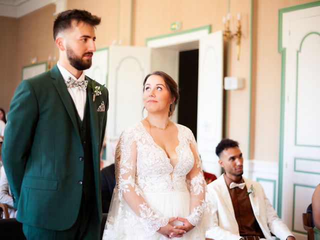 Le mariage de William et Clémence à Montaigu-le-Blin, Allier 11