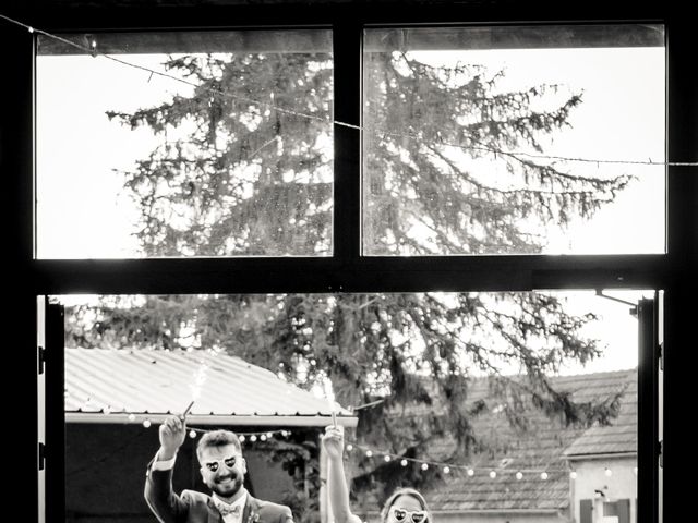 Le mariage de William et Clémence à Montaigu-le-Blin, Allier 40