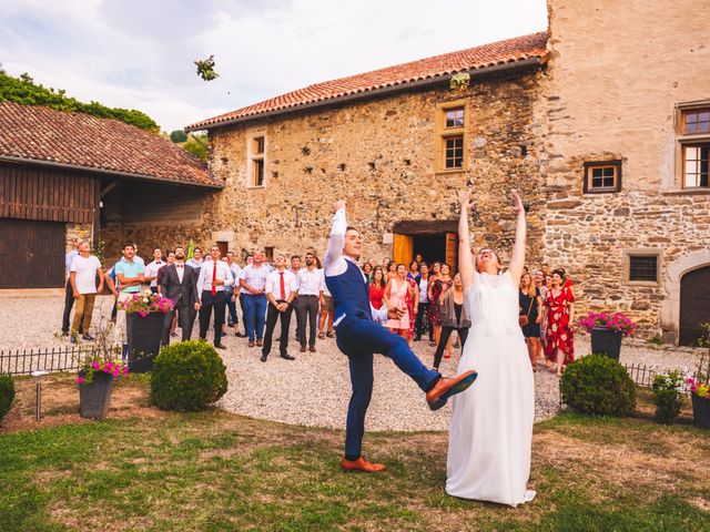 Le mariage de Jonathan et Emmanuelle à Venon, Isère 17