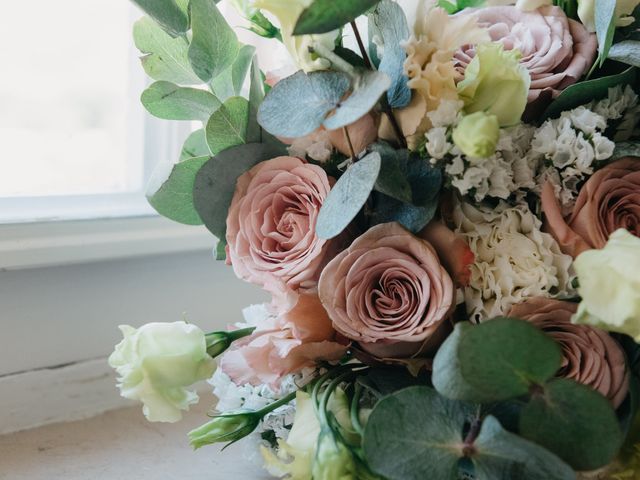 Le mariage de Florian et Emilie à Denicé, Rhône 11