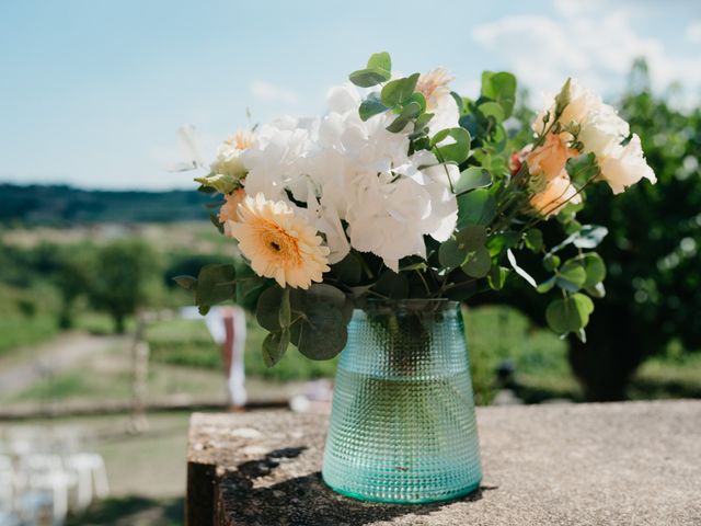 Le mariage de Florian et Emilie à Denicé, Rhône 33