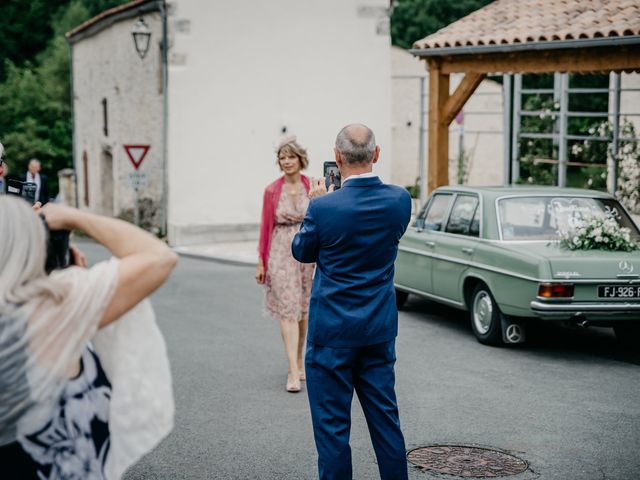 Le mariage de Alix et Justine à Marennes, Charente Maritime 15
