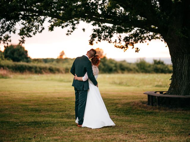 Le mariage de Antoine et Elise à Rochefort-sur-Loire, Maine et Loire 123