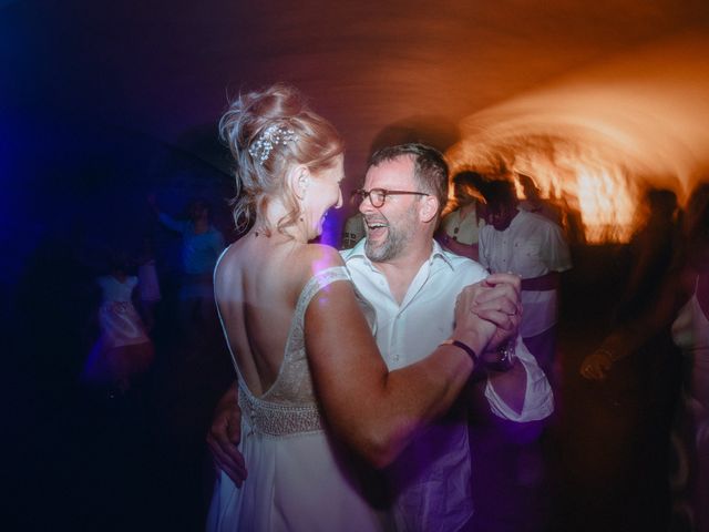 Le mariage de Frédéric et Anne-Fleur à Villié-Morgon, Rhône 37