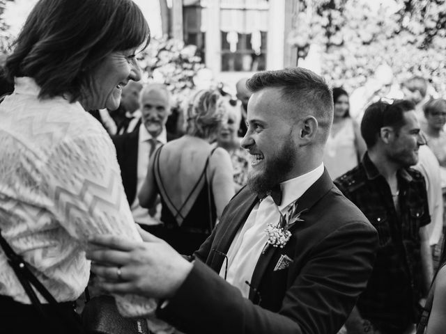 Le mariage de Robin et Morgane à Ruoms, Ardèche 59