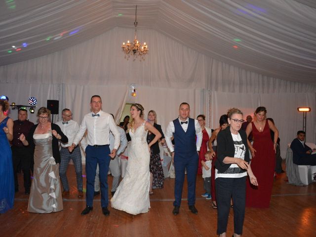 Le mariage de Sébastien et Laura à Carnoules, Var 23