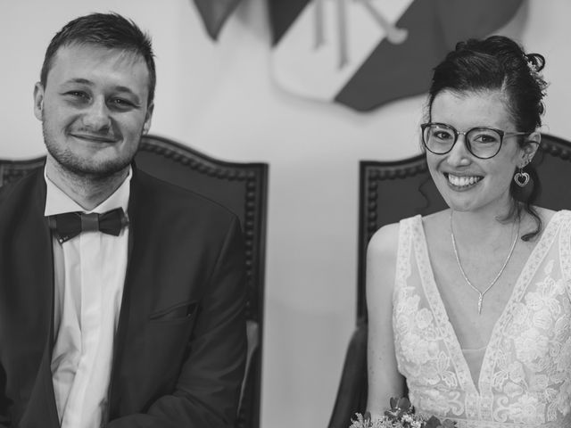 Le mariage de Julien et Elodie à Carignan-de-Bordeaux, Gironde 34