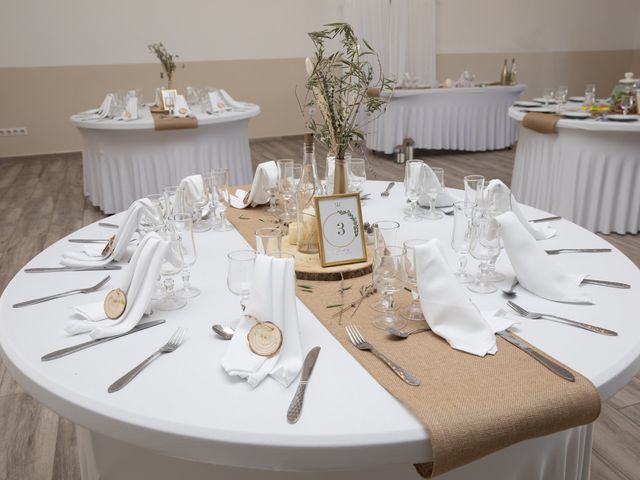 Le mariage de Célia et Issa à Peypin, Bouches-du-Rhône 20