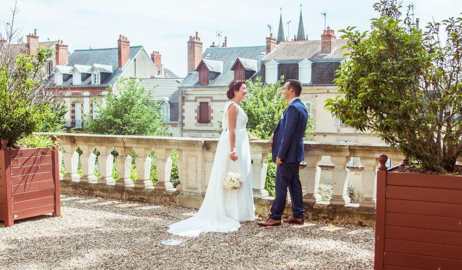 Le mariage de Jonathan et Adriane à Moulins, Allier