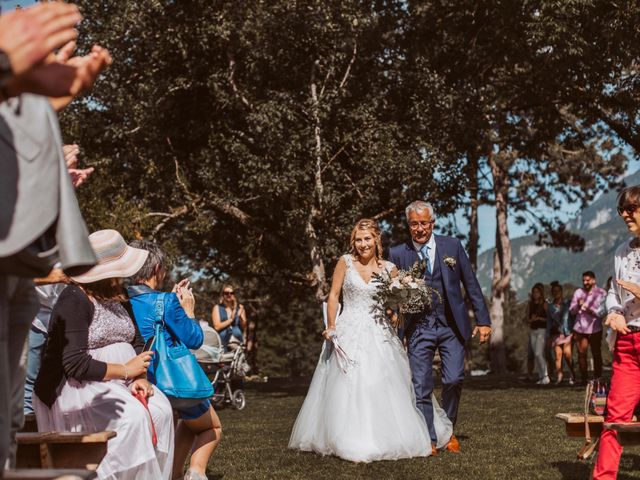 Le mariage de Gauthier et Laetitia à Saint-Sixt, Haute-Savoie 31