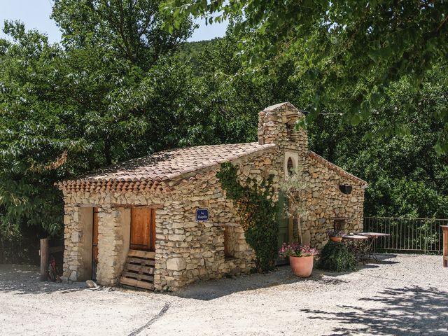 Le mariage de Vincent et Camille à Nyons, Drôme 2