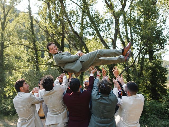 Le mariage de Vincent et Camille à Nyons, Drôme 39