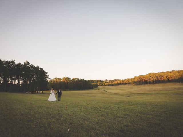 Le mariage de Alex et Julie à Saint-Gènes-de-Castillon, Gironde 8