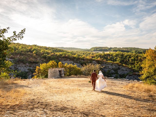 Le mariage de Arnaud et Clémence à Oppedette, Alpes-de-Haute-Provence 84