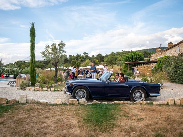 Le mariage de Arnaud et Clémence à Oppedette, Alpes-de-Haute-Provence 92