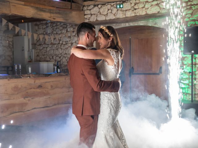 Le mariage de Romain et Jade à Saint-Front-de-Pradoux, Dordogne 35