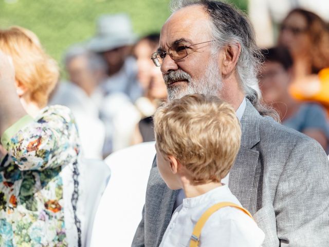 Le mariage de Olivier et Marie-Cécile à Saint-Germain-des-Prés, Tarn 68