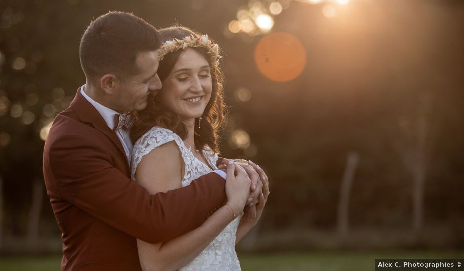 Le mariage de Romain et Jade à Saint-Front-de-Pradoux, Dordogne