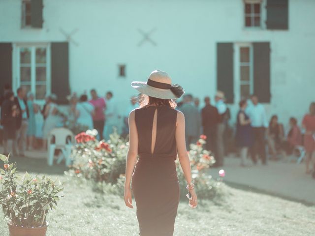 Le mariage de Benjamin et Samia à Saintes, Charente Maritime 3