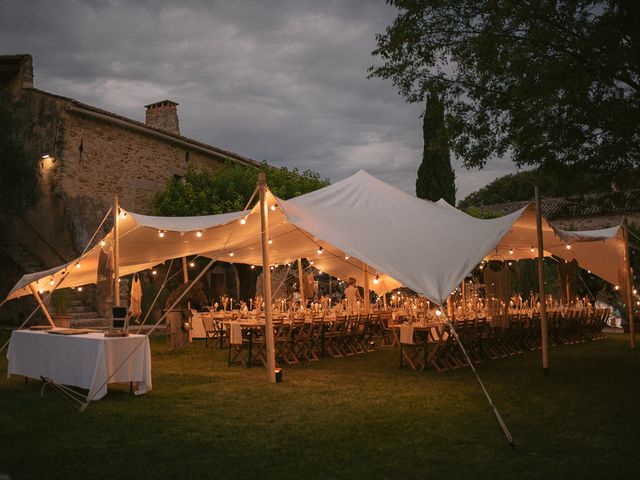 Le mariage de Valentin et Marie à Verfeuil, Gard 59