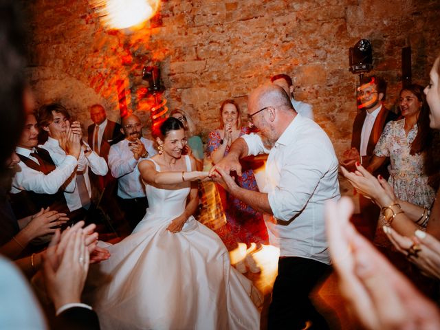 Le mariage de Alberto et Eléonore à Buxy, Saône et Loire 83