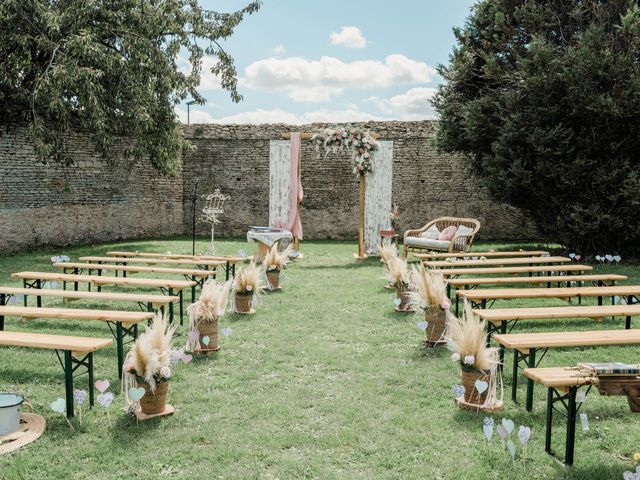 Le mariage de Johan et Virginie à Bernières-sur-Mer, Calvados 8