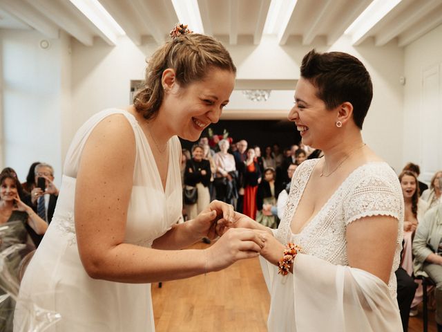 Le mariage de Marine et Océane à Jouarre, Seine-et-Marne 21