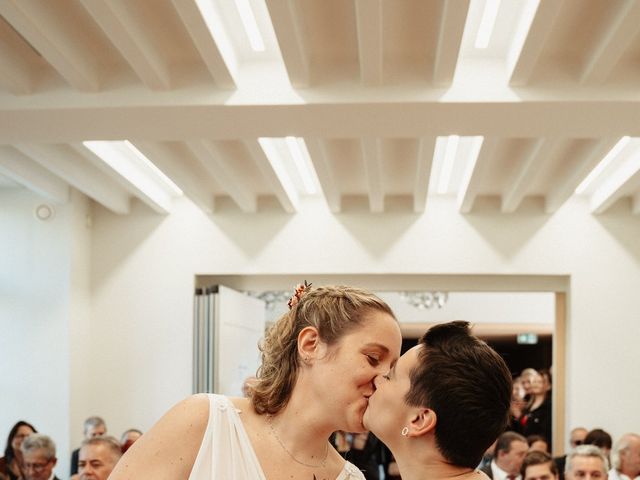 Le mariage de Marine et Océane à Jouarre, Seine-et-Marne 22