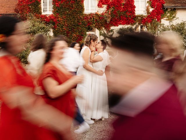 Le mariage de Marine et Océane à Jouarre, Seine-et-Marne 41