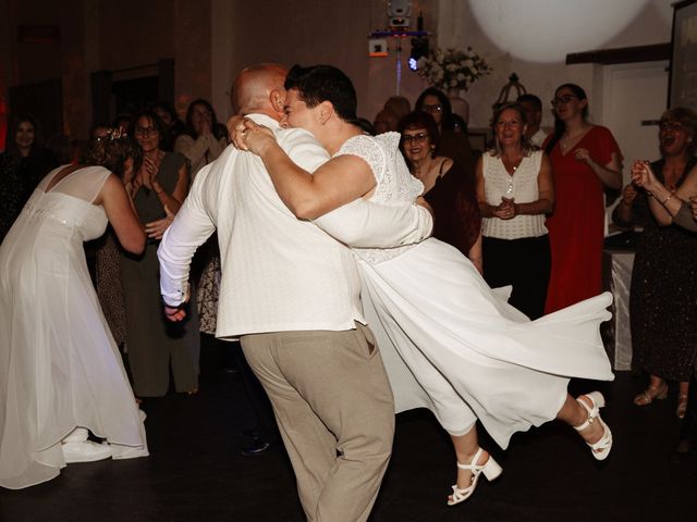 Le mariage de Marine et Océane à Jouarre, Seine-et-Marne 63