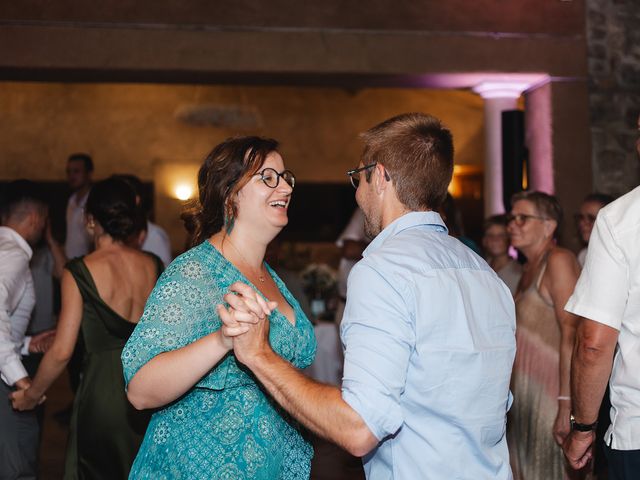 Le mariage de Remy et Emilie à Saint-Georges-les-Bains, Ardèche 57