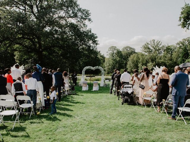 Le mariage de Patrolie et Sarah à Fresneaux-Montchevreuil, Oise 39