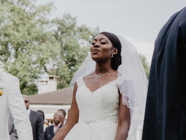 Le mariage de Patrolie et Sarah à Fresneaux-Montchevreuil, Oise 72