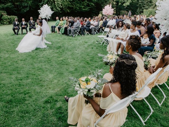 Le mariage de Patrolie et Sarah à Fresneaux-Montchevreuil, Oise 77