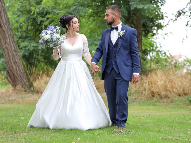 Le mariage de Anthony et Amandine à Bourbon-Lancy, Saône et Loire 75