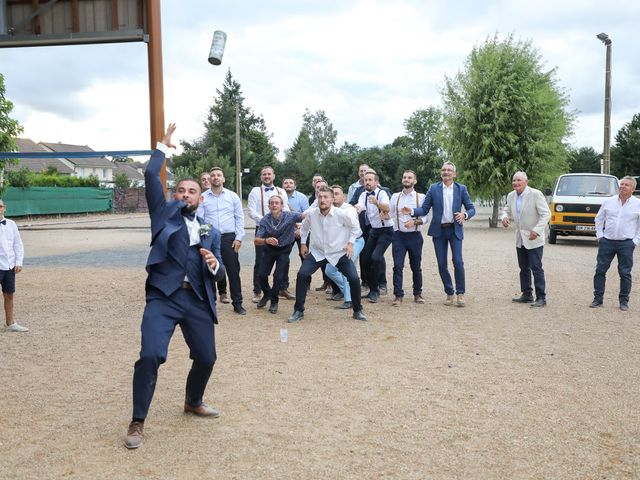 Le mariage de Anthony et Amandine à Bourbon-Lancy, Saône et Loire 116