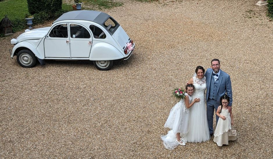 Le mariage de Florian  et Amanda  à Seiches-sur-le-Loir, Maine et Loire