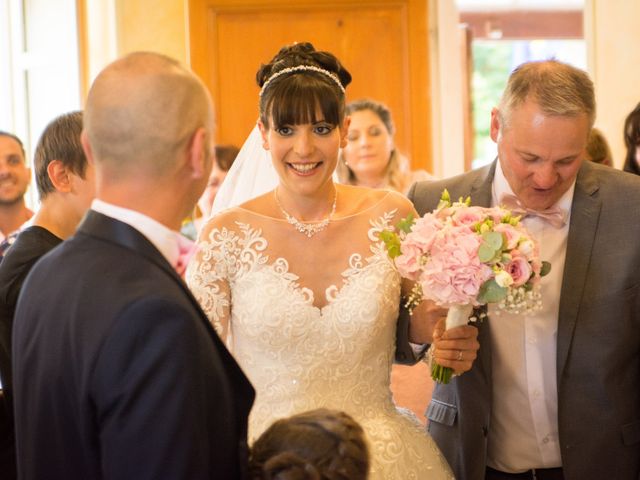 Le mariage de Greg et Laura à Loudes, Haute-Loire 6