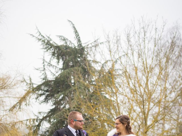 Le mariage de Clément et Aurélie à Croisy-sur-Eure, Eure 15