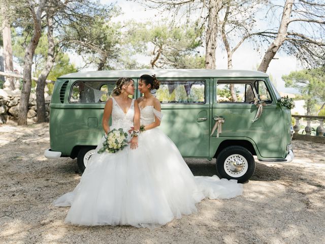 Le mariage de Barbara et Ophélie à Simiane-Collongue, Bouches-du-Rhône 11