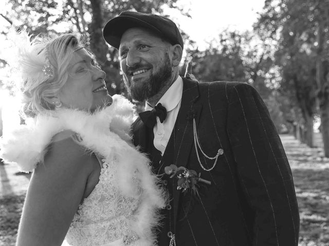 Le mariage de Matthieu et Virginie à Saint-Xandre, Charente Maritime 26