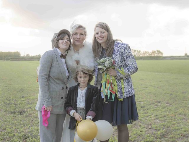 Le mariage de Matthieu et Virginie à Saint-Xandre, Charente Maritime 32