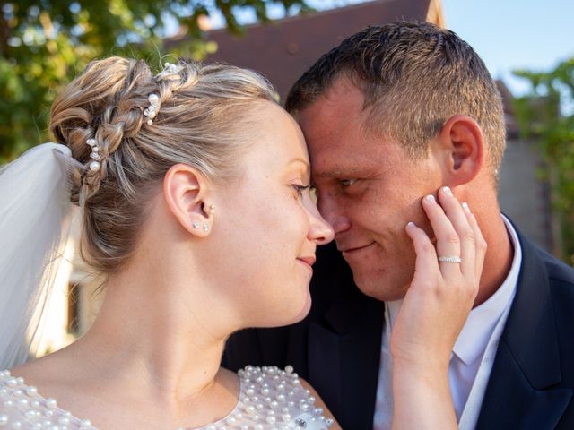 Le mariage de Romain et Sarah à Cosne-d&apos;Allier, Allier 1