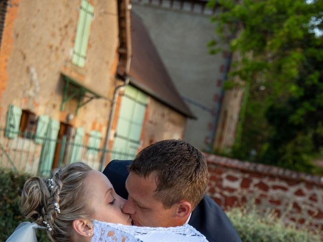 Le mariage de Romain et Sarah à Cosne-d&apos;Allier, Allier 3